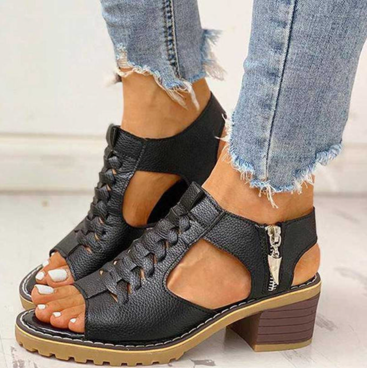 Emberly | Orthopedic Sandals